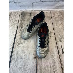 ADIDAS Kids Unisex Predator Soccer Cleats / Size: 1